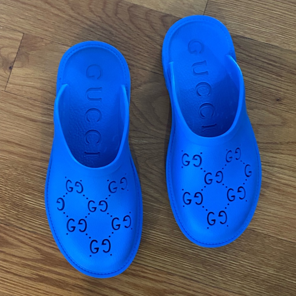 GUCCI GG Men’s Blue Rubber Slip On/Sandal/Clog- size US 9